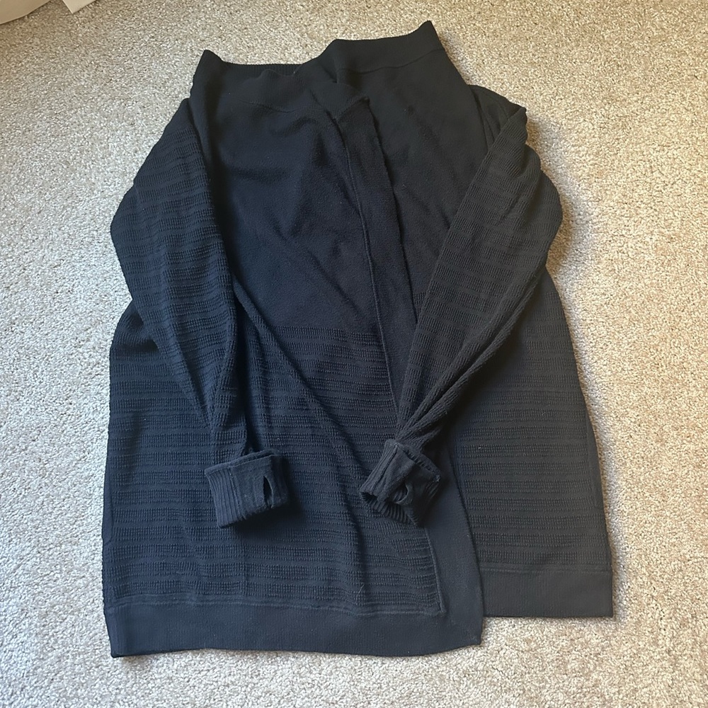 Lululemon sweater, size 6.